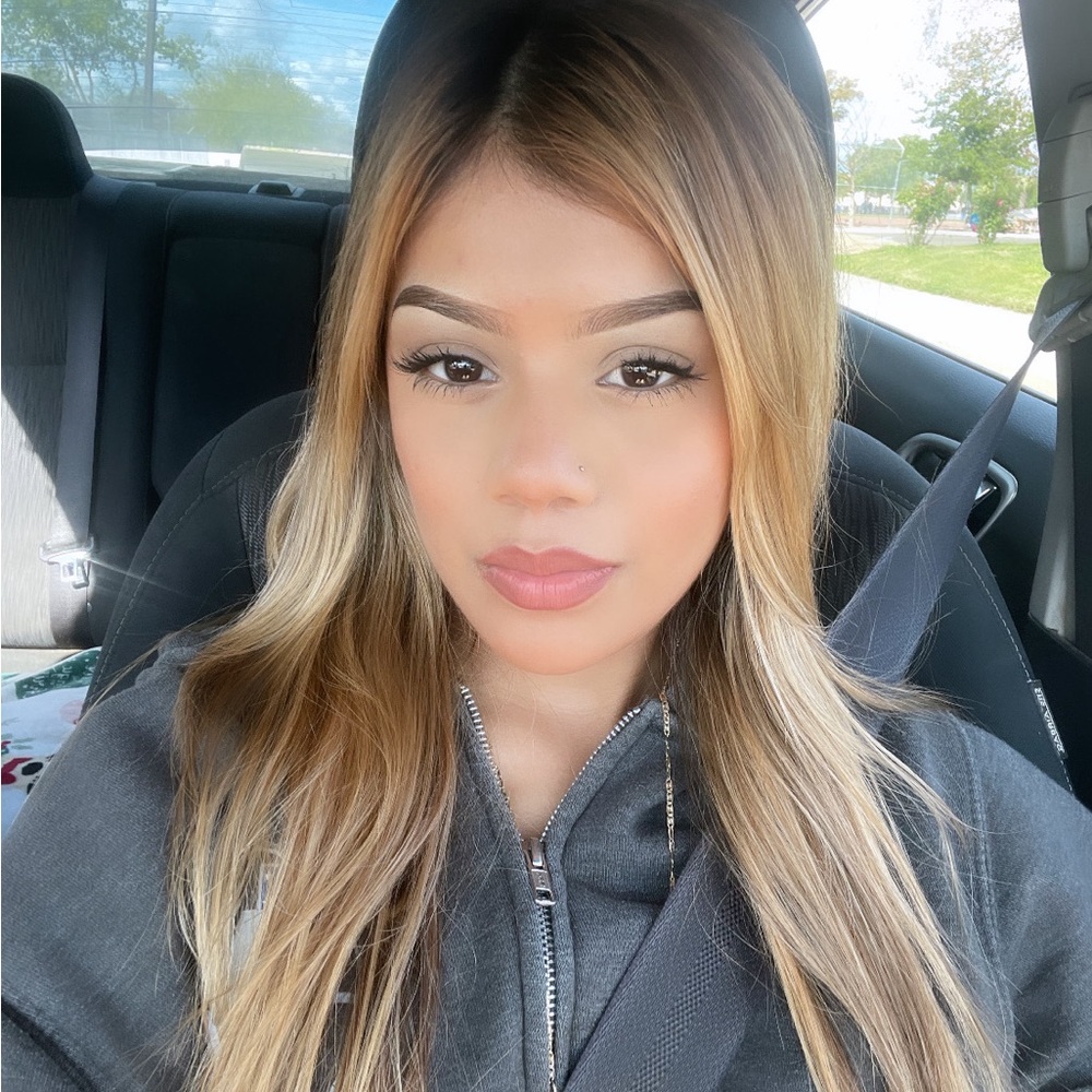 Meet your Posher, Joselin